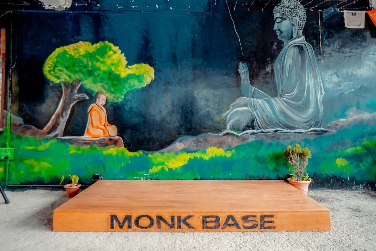 Cafe Monkbase- Food And Stay مايالي المظهر الخارجي الصورة