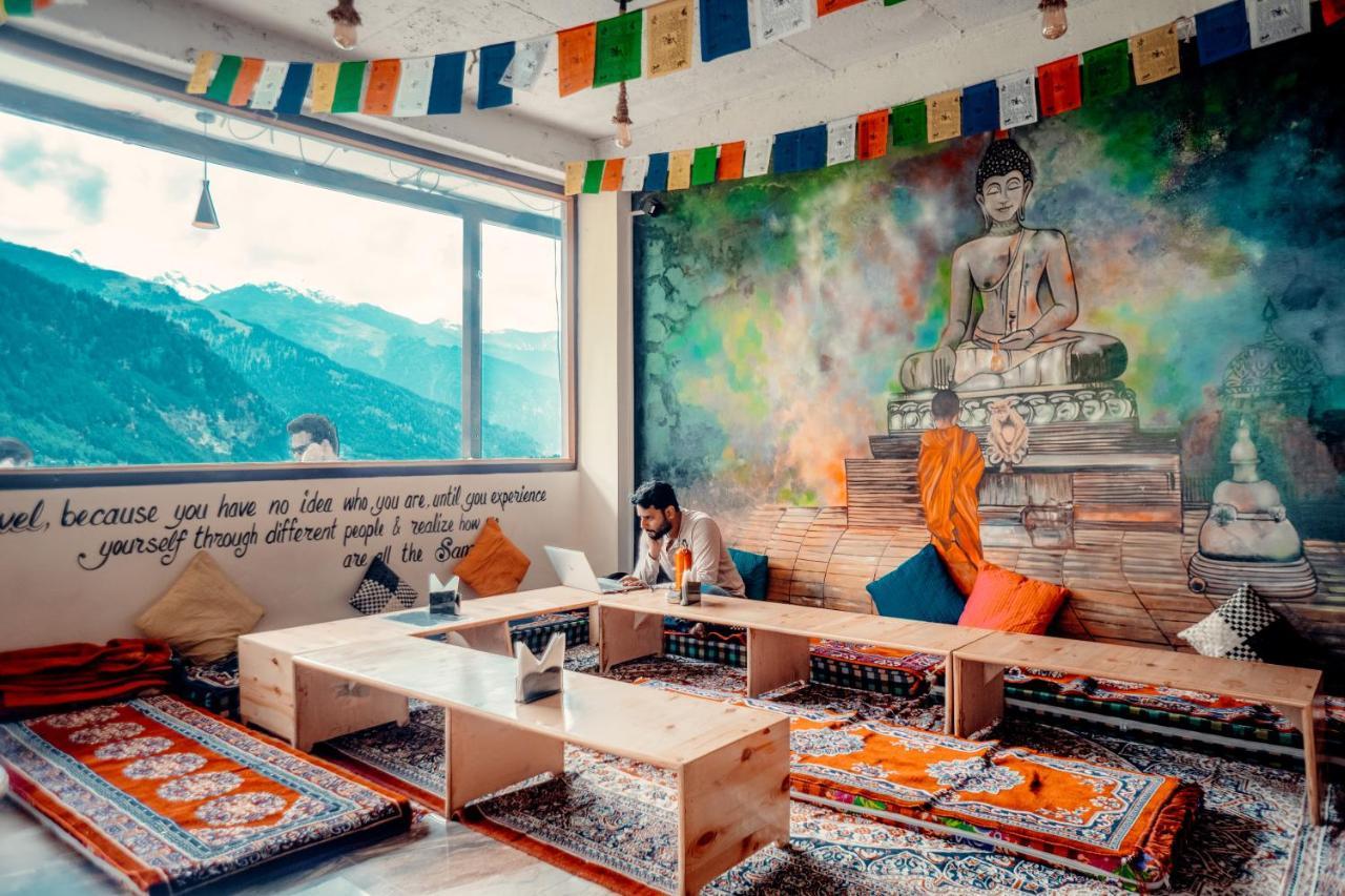 Cafe Monkbase- Food And Stay مايالي المظهر الخارجي الصورة